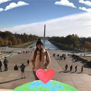 Meet your Posher, Nia